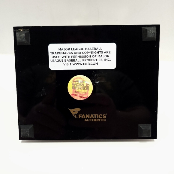 Boston Redsox Official MLB 2017 World Series Baseball With Display Case Most Win - Picture 8 of 8